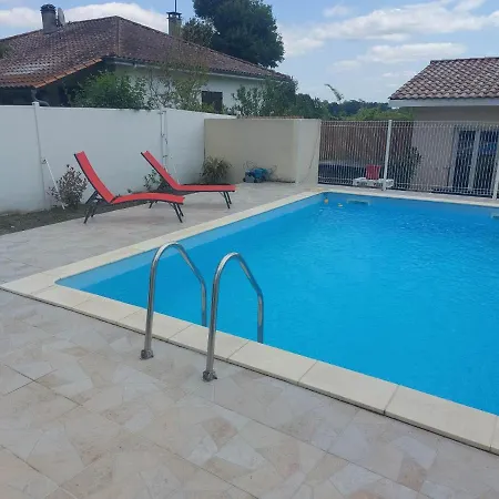 Petite Maison Plein De Charme Beychac-et-Caillau