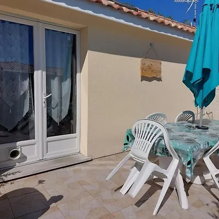 Ferienhaus Petite Maison Plein De Charme Beychac-et-Caillau