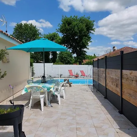 Petite Maison Plein De Charme Ferienhaus Beychac-et-Caillau